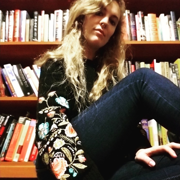 Meet Your Posher - Picture 6 of 8